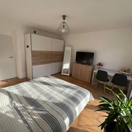 V Centre Apartamento Banská Bystrica